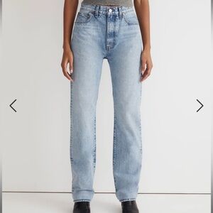 Madewell 90s Straight Jeans in Mercer Wash